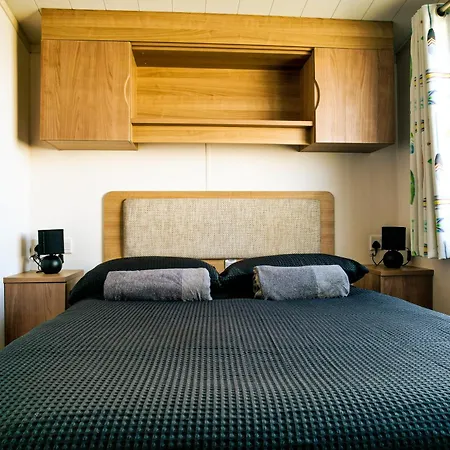 Captivating 6-Person Caravan In Rhyl Exterior photo