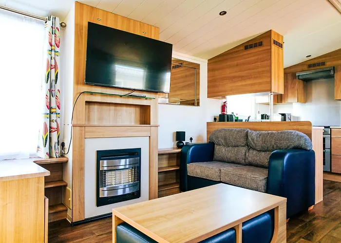 Captivating 6-Person Caravan In Rhyl